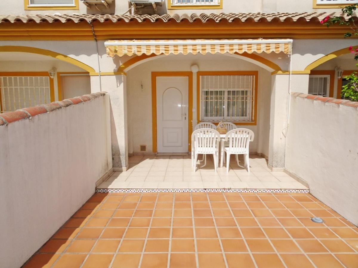 La Playa Oliva - Casa 20 Alquiler Solo Familiasアパートメント エクステリア 写真